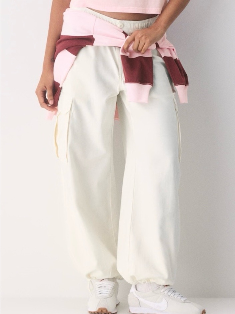 Aritzia Strobe Cargo Pants- Size L- Vintage Light Birch